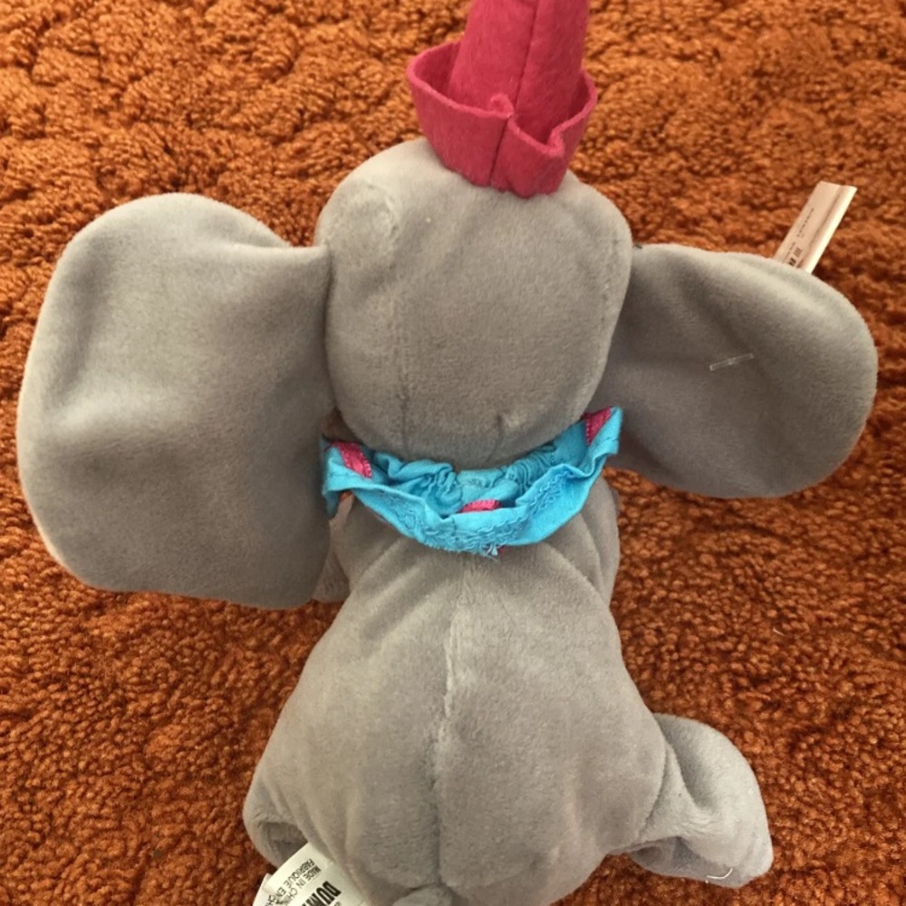 Disney Store Dumbo Flying Elephant About 8” Bean Bag Plush Animal Toy With Tag. - Picture 5 of 11